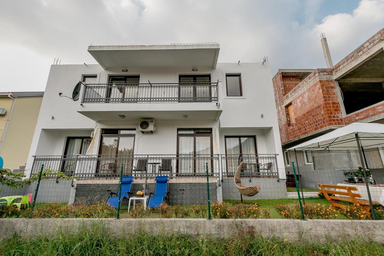 Apartments Gudelj Kamenari Exterior photo